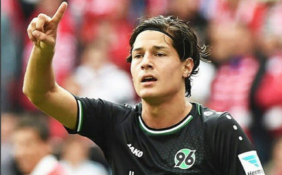 ¡Afortunado! Los envidiables regalos que Miiko Albornoz presumió en redes