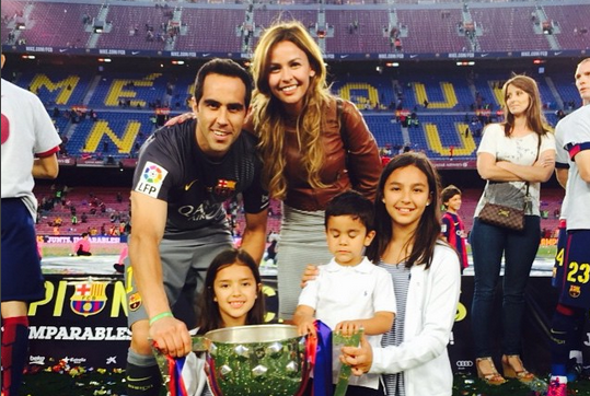 ¿Claudio Bravo será papá otra vez? Curiosa foto de su esposa levanta sospechas