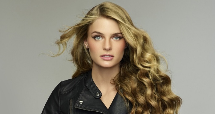 Los 8 horribles trucos que se esconden tras el pelo perfecto de comerciales