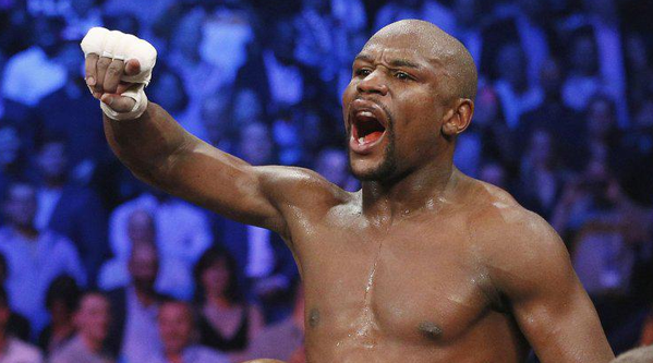 Floyd Mayweather hizo arder las redes sociales con polémico alarde de su dinero