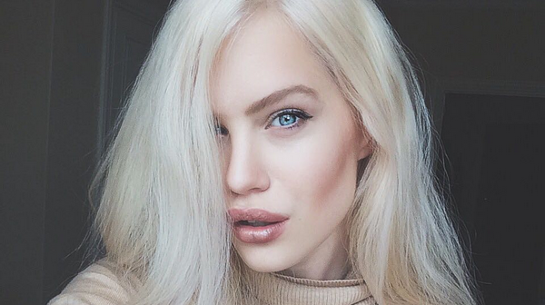 ¡Ridículo! A esta modelo sueca le dijeron que era “muy grande” para fotografiarla