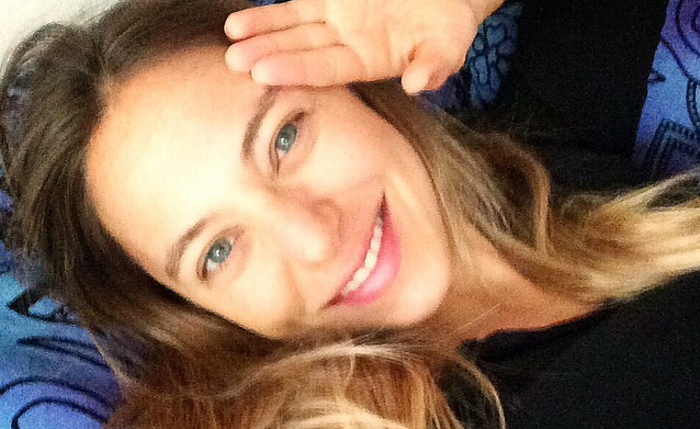 Mariana Derderián luce sus ocho meses de embarazo en tierna foto