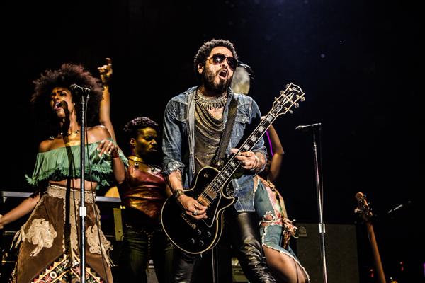 Lenny Kravitz enseñó 