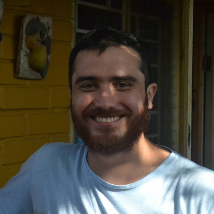 Familia del chileno que murió tras caer de crucero viajará a Londres para seguir su caso