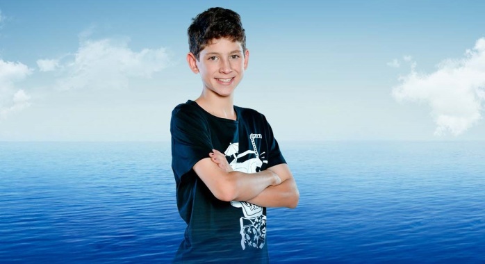 Con esta increíble torta sorprendieron a joven actor de “Papá a la Deriva”