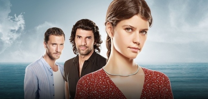 ¿Embarazada? Paparazzean a actriz de 