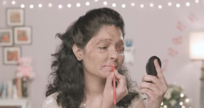 El tutorial de belleza de una sobreviviente a ataque con ácido que revela cruda verdad