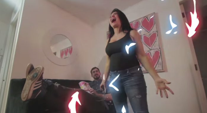 Antonella Ríos protagonizó cómico video sobre las hormonas del embarazo