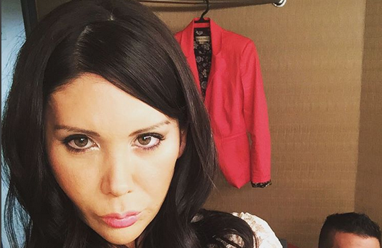 Modelo transexual de Manos al fuego sorprendió a su pololo en su cumpleaños