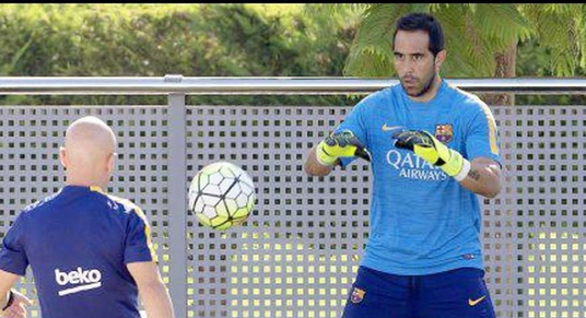 Así respondió Claudio Bravo a la burla de Mascherano