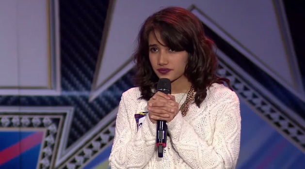 Polémica por concurso de talentos que humilló a joven por no creer en Dios