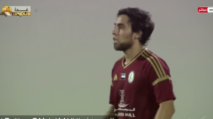 El vulgar gesto de Valdivia que indignó a hinchas y dirigentes de su nuevo club