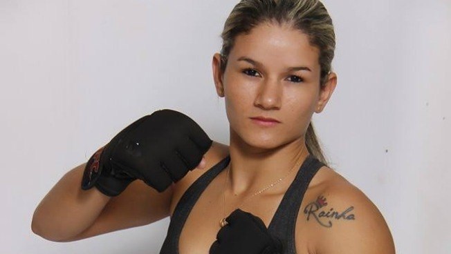 Ladrón intentó asaltar a mujer y terminó pidiendo auxilio: Ella era luchadora profesional