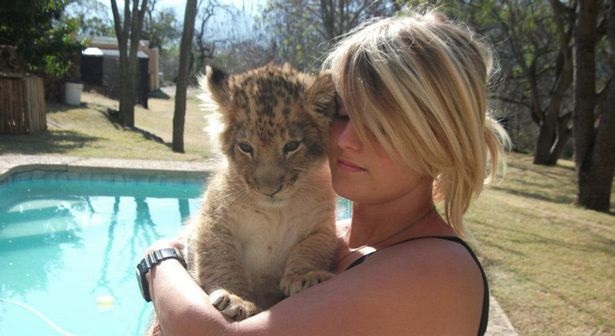 El triste mensaje que modelo inglesa envió a su novio antes de suicidarse