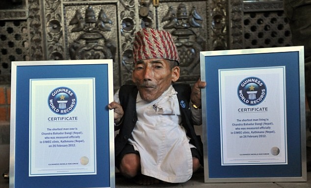 Falleció el hombre más pequeño del mundo: Medía 54 centímetros