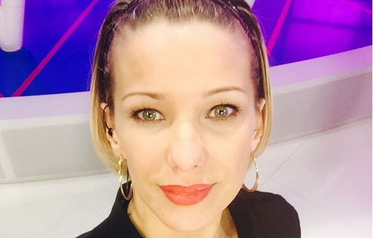 Con este sensual look Claudia Schmitd acaparó las miradas en Primer Plano