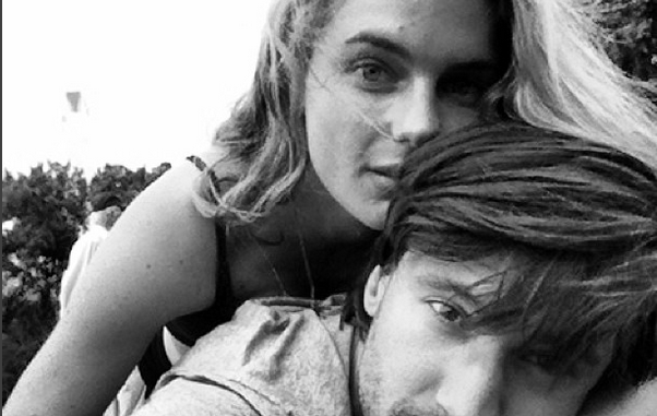 Esposo de Josefina Montané protagoniza nuevo viral “Porno para mujeres”