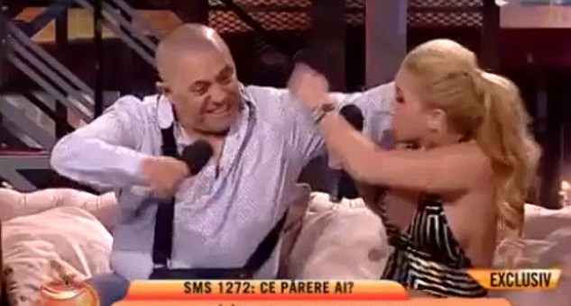 Cantante golpeó a su pareja embarazada por serle 