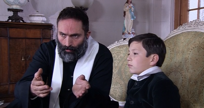 Agustín Canales: El pequeño actor que aterra a fanáticos de La Poseída