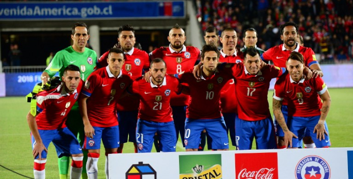 ¡2 chilenos figuran en la lista de 23 nominados al Balón de Oro FIFA 2015!