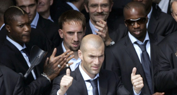 Conocido futbolista es detenido por chantajear con video porno a un colega