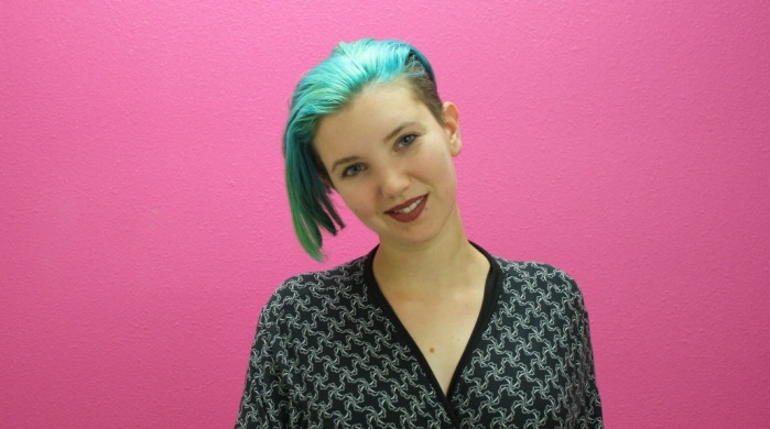 Artista británica cubre huellas de su doble mastectomía con increíbles tatuajes