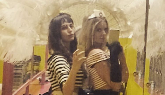 Javiera Acevedo y Díaz de Valdés dejaron la escoba con atrevido baile 