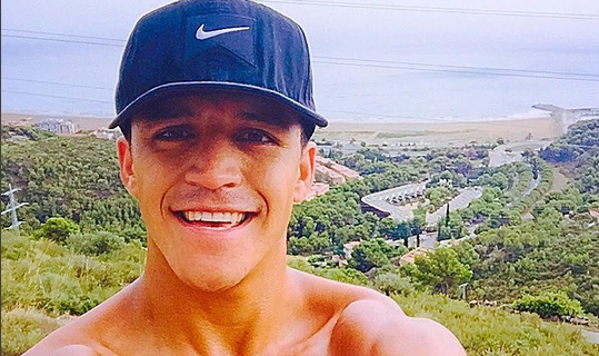 Festivo mensaje y foto de Alexis Sánchez arengan la previa de Chile-Brasil