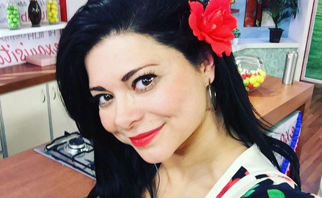 Antonella Ríos luce espectacular disfraz de la muerte en 'Mujeres Primero'