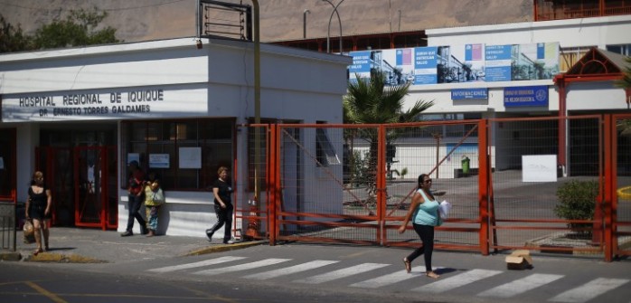 Iquique: Mujer operada por doctor e hijo de 11 años recibirá indemnización por daños