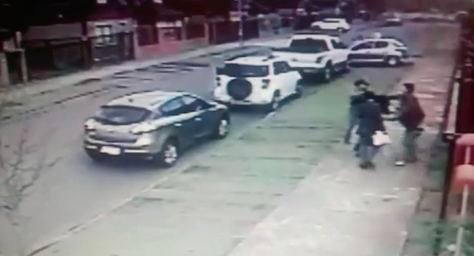 Mujer sufre brutal agresión de conductor tras impactar su vehículo