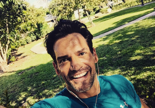 Revelan fotos de Cristián de la Fuente de cuando era un inocente y tierno niño