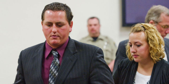 Condenan a pareja cuyo bebé murió porque lo querían sanar con rezos y no medicina