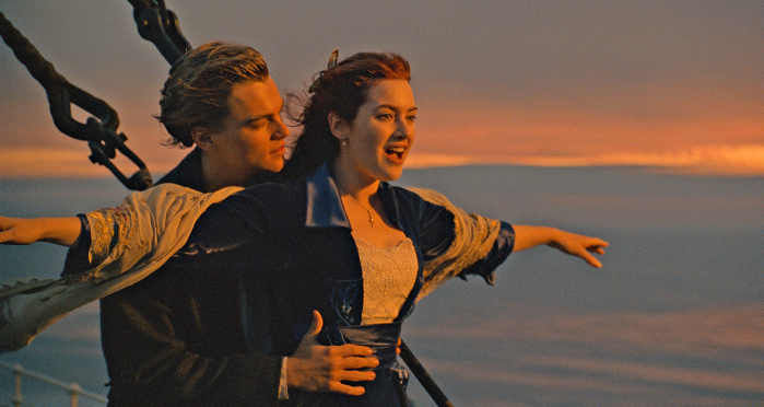 Protagonista de Titanic ya tiene 40 años y se lució en sexy sesión de fotos