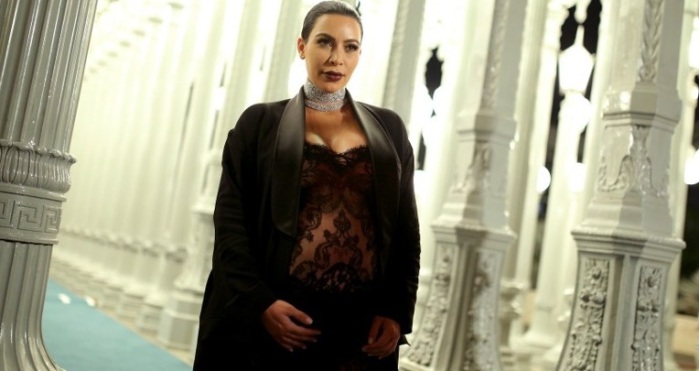 Kim Kardashian afirma estar asustada por su inminente parto de alto riesgo