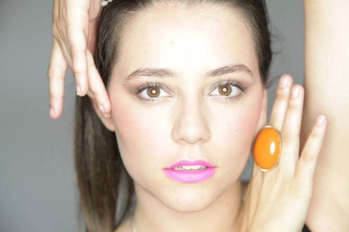 Critican a Magdalena Muller por asistir con 