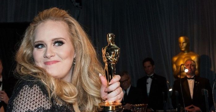 Adele rompe récords: 