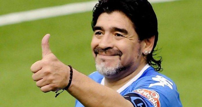 Maradona envía condolencias a través de Facebook a afectados por atentados en París