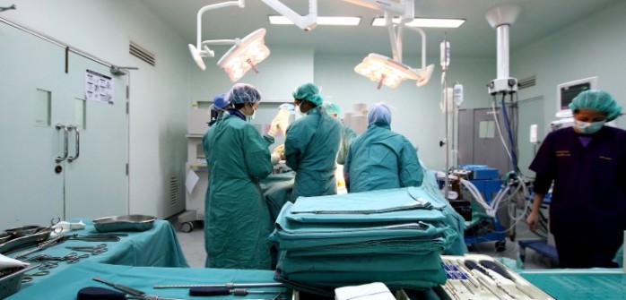 Decapitan a bebé durante el parto en India: La ginecóloga y enfermera fueron detenidas