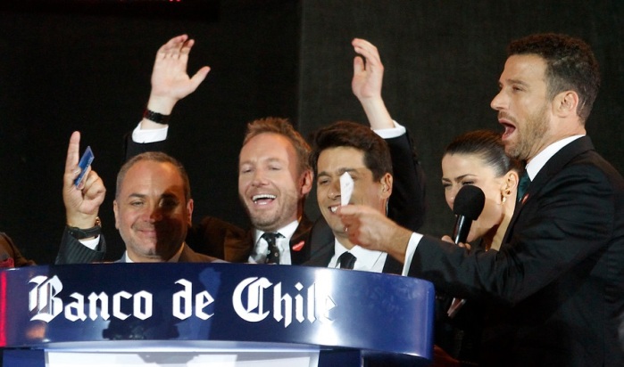 De miles a millones: Los peores y mejores productos rematados en la Teletón