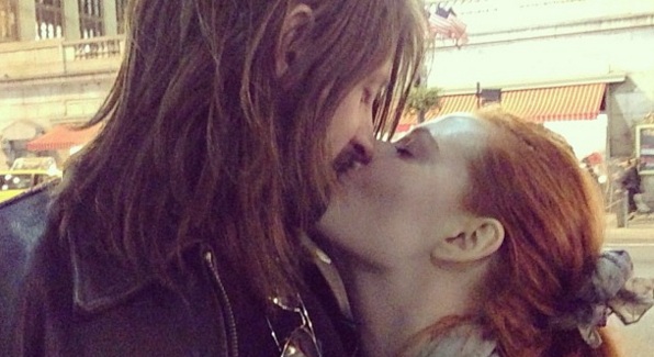 Su novio murió en los ataques de París: Con este bello mensaje lo despidió