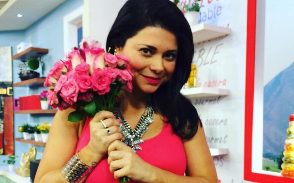 Del recuerdo: Antonella Ríos arrasa con delicado topless y dando pecho a su hijo Bruno