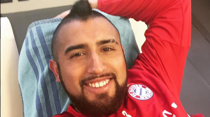 Arturo Vidal sorprendió a sus fans con siniestro disfraz en Instagram