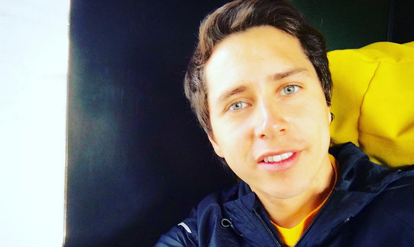 ¡Atenta Cata Vallejos! Revelan coqueteo de Karol con colombiana en el estadio