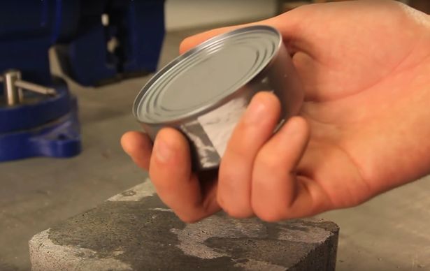 El increíble truco que te permitirá abrir el atún sin usar un abrelatas