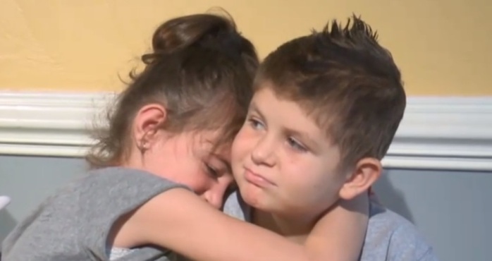 Falleció niño con cáncer que quería pasar sus últimos días con el amor de su vida