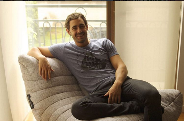 El actor Ariel Levy confirma que participará en la Teletón con un sexy show