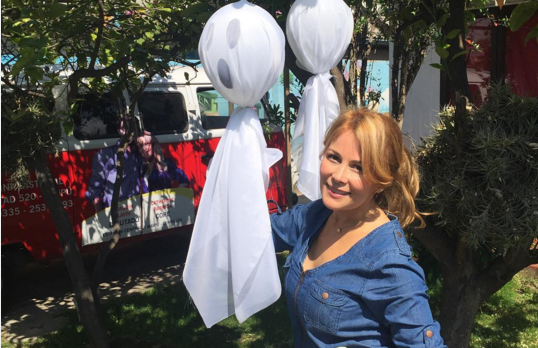 ¿La doble de Hurrem? Con este disfraz Cathy Barriga causó sensación en Halloween