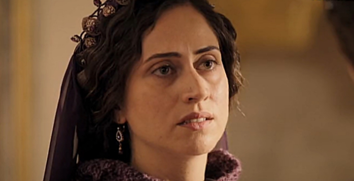 Selen Öztürk: La guapa actriz que dio vida a Gulfem en El Sultán