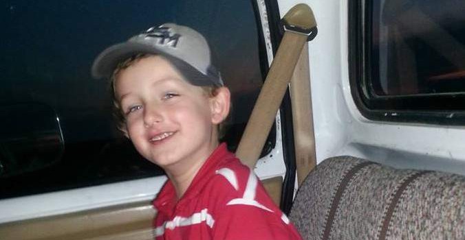 Conmoción por detención de dos policías que mataron a niño de 6 años en EEUU